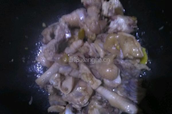 冬菇焖鸡的做法图解3
