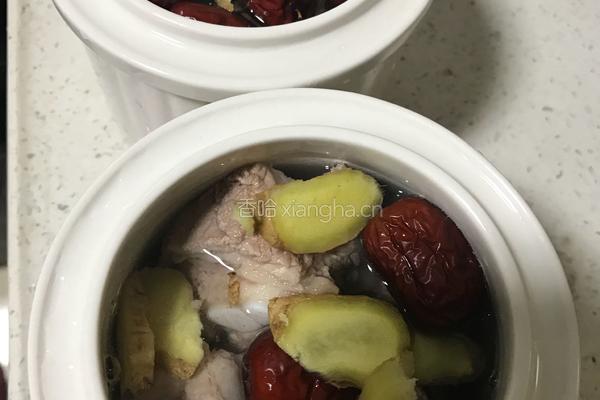排骨炖海参的做法图解2