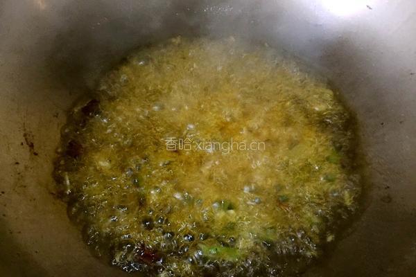 荞面黄萝卜蒸饺的做法图解5