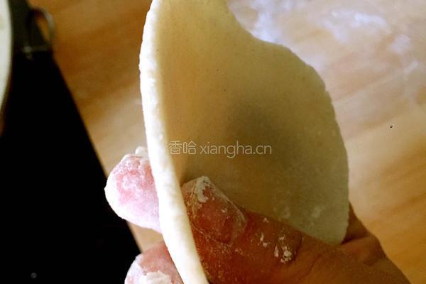 荞面黄萝卜蒸饺的做法图解11