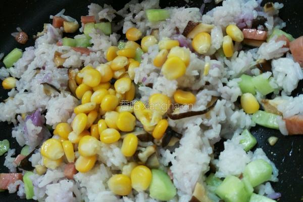 彩色炒饭的做法图解7