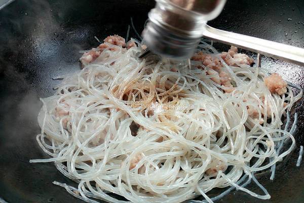 肉沫粉丝煲的做法图解8
