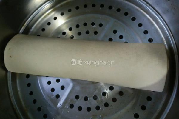 豆腐皮卷胡萝卜肉馅的做法图解4