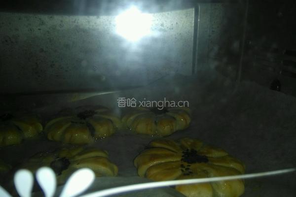 向日葵莲蓉酥的做法图解22