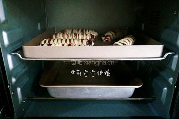 毛毛虫豆沙面包的做法图解17