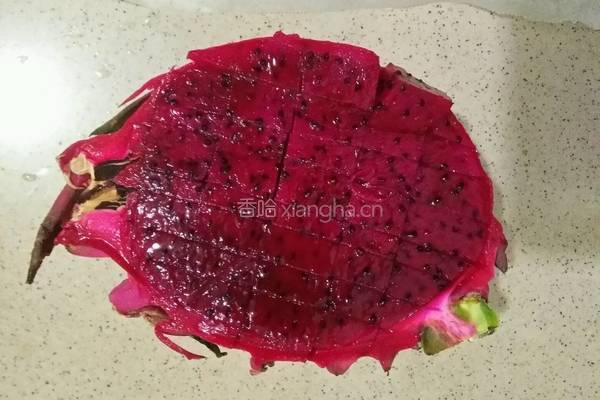 火龙果奶油蛋糕卷的做法图解13