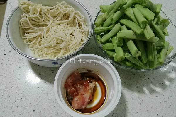 正宗老北京扁豆焖面的做法图解1