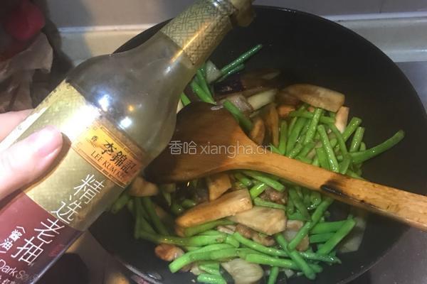 茄子豆角五花肉焖饭的做法图解6