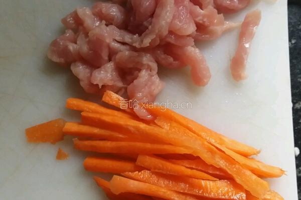 青椒炒肉丝的做法图解3