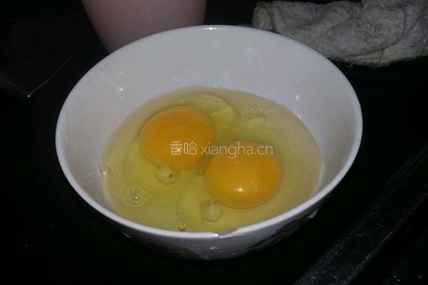 香菇炒鸡蛋的做法图解1