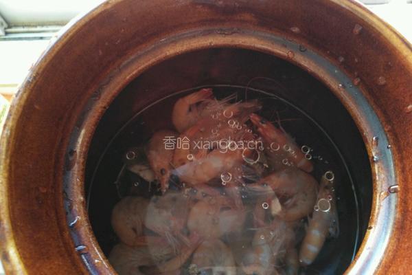 海鲜粥（螃蟹龙虾）的做法图解2