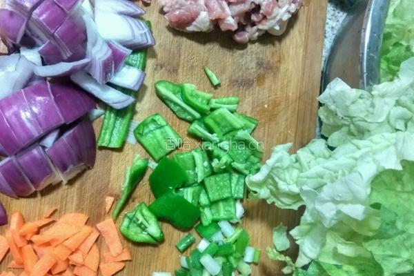 豆腐臊子蔬菜面的做法图解5