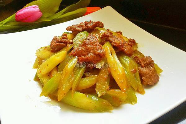 孜然牛肉炒西芹的做法图解11