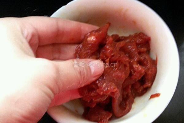孜然牛肉炒西芹的做法图解4