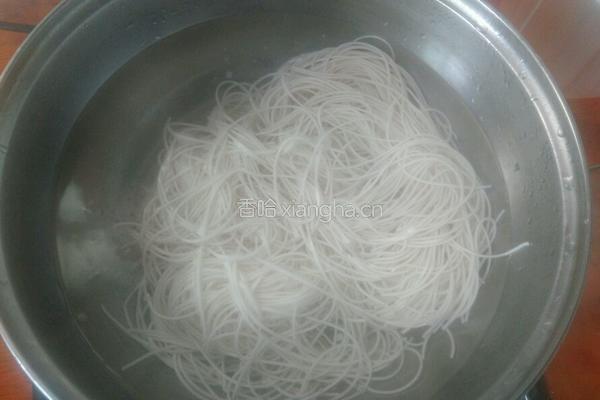 自制瘦肉青菜汤面的做法图解5