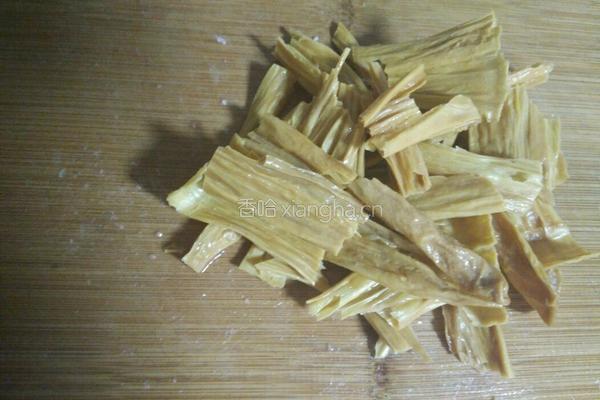 腐竹肉片汤的做法图解4