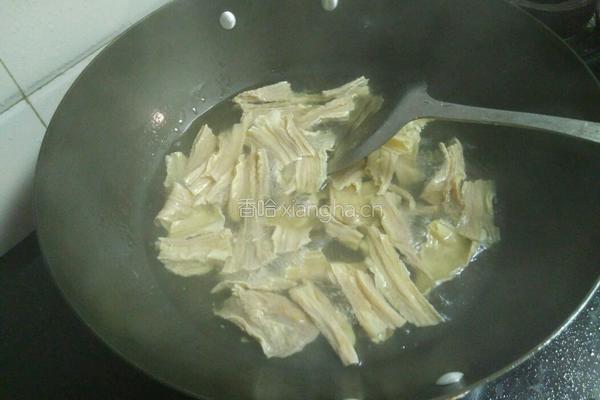 腐竹肉片汤的做法图解8