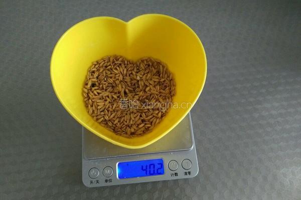 麦仁糯米豌豆盅的做法图解1