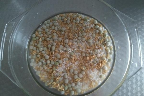 麦仁糯米豌豆盅的做法图解6