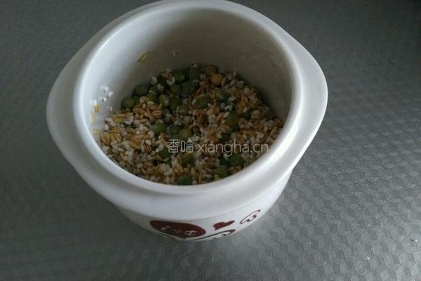 麦仁糯米豌豆盅的做法图解8