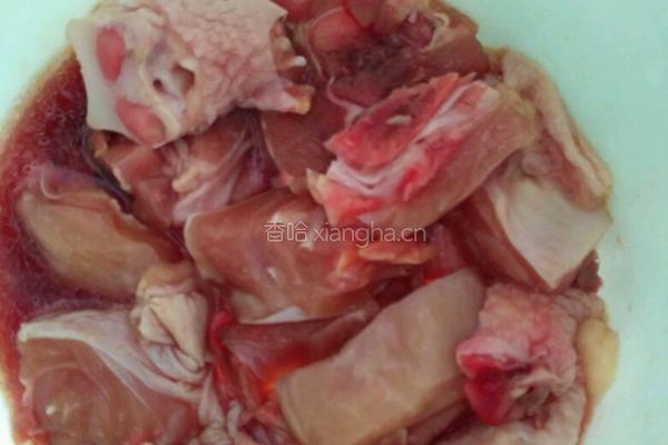 鸡肉南瓜冬菇蒸饭的做法图解2