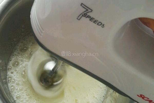 蓝莓戚风蛋糕卷的做法图解5