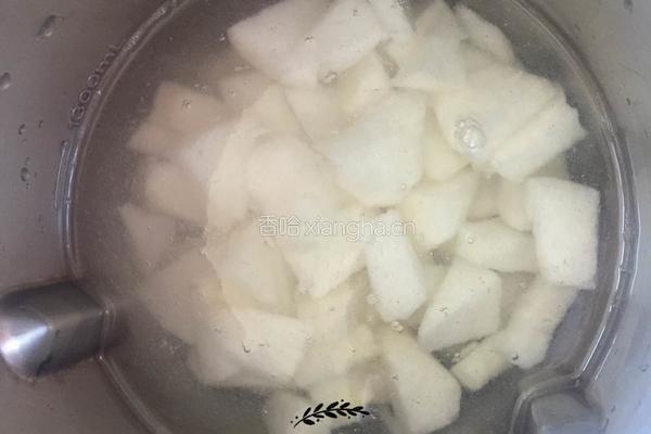 冰糖雪梨汁的做法图解4