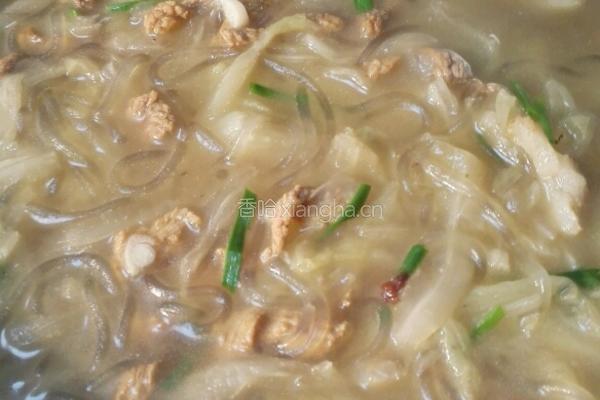 酸菜肉丝粉条汤的做法图解9