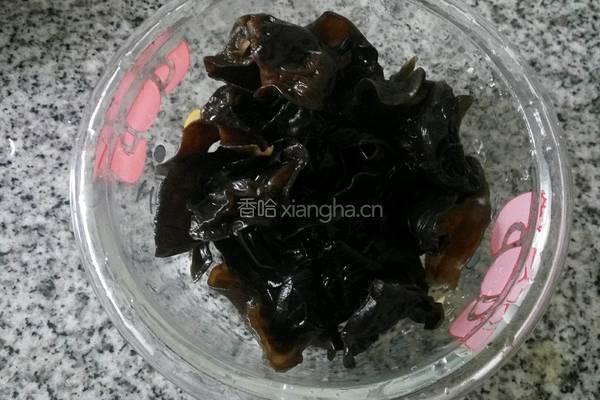 黄瓜木耳炒鸡蛋的做法图解5