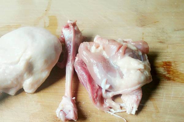 香菇鸡肉粥的做法图解1