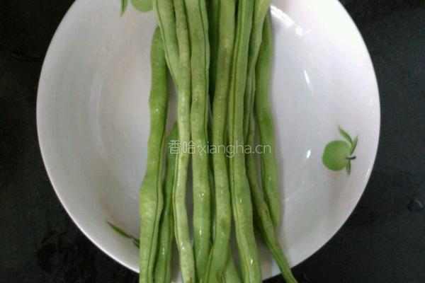 素炒架豆王的做法图解1
