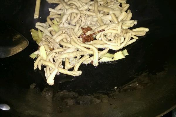 洋葱爆鸡肠的做法图解4