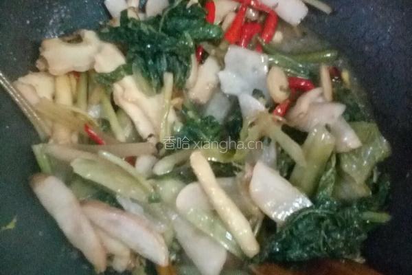 酸菜粉条炖鱼的做法图解8