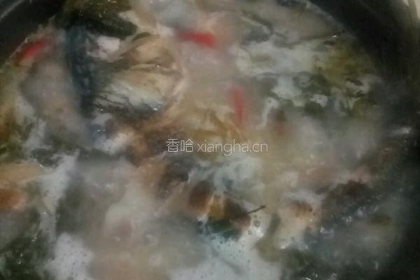酸菜粉条炖鱼的做法图解9