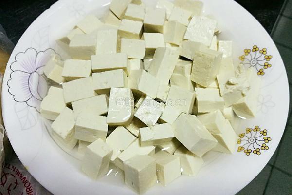 家常火腿豆腐的做法图解3
