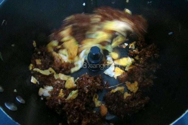 老干妈猪油蛋炒饭的做法图解7