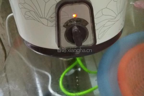板栗粥的做法图解3