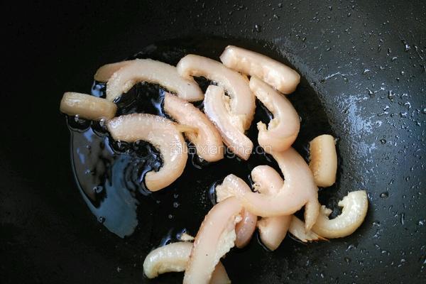 肥肉膘炖白菜的做法图解5