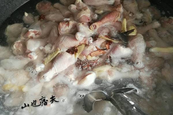 大锅菜~红烧鸡腿的做法图解1