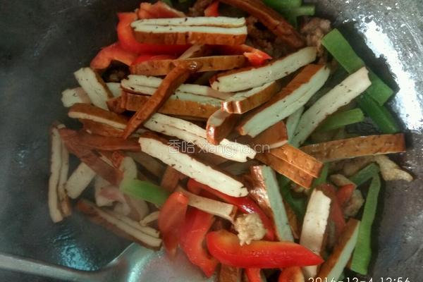 肉丝炒豆腐干的做法图解4