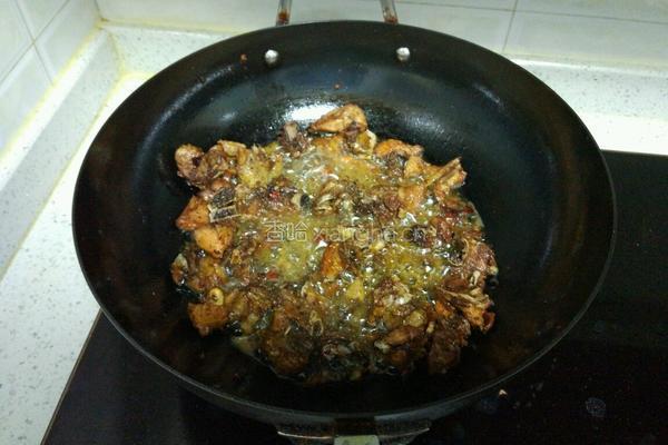 土豆烧土鸡的做法图解3