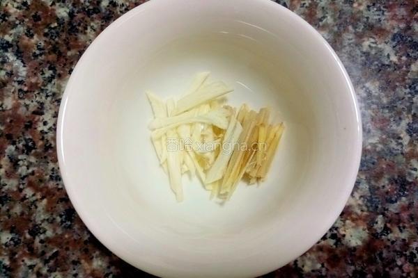 清炒绿豆芽的做法图解3