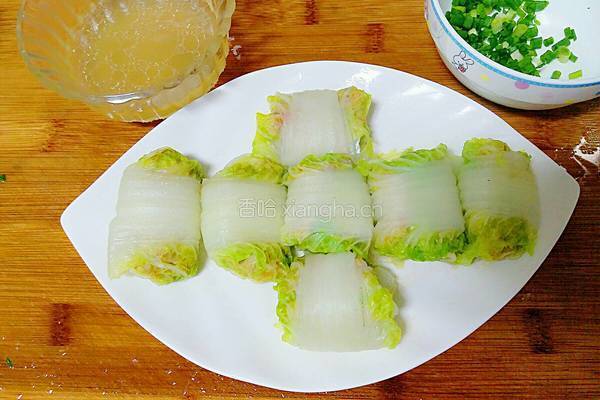 鲜美白菜虾肉卷的做法图解11