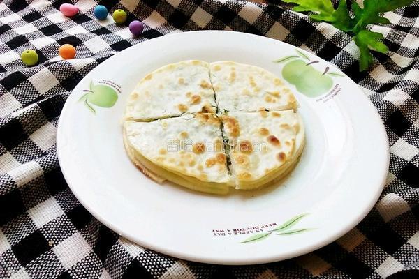 饺子皮葱油饼的做法图解7
