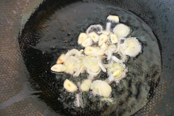 土豆鸡蛋的做法图解3