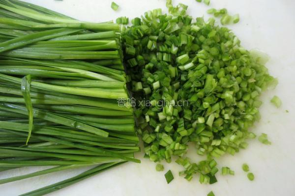猪肉韭菜馅饺子的做法图解3