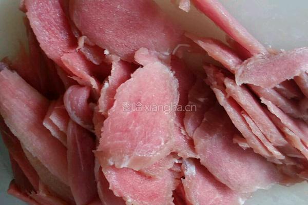 麻辣里脊肉的做法图解1