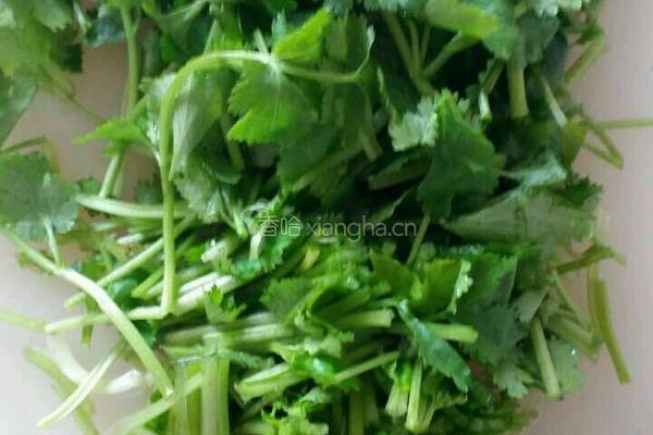 芫荽爆里脊的做法图解5