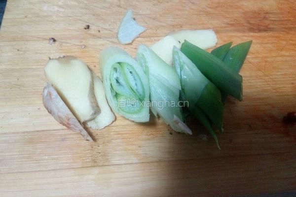 香菇鸡翅的做法图解10