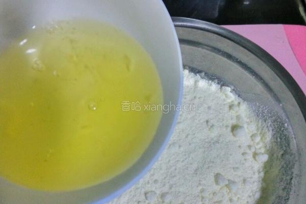 蛋白椰丝球的做法图解4